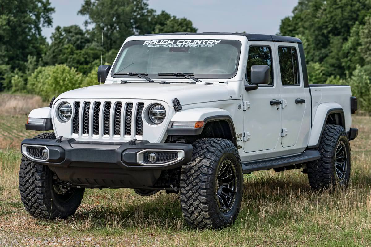 Jeep Gladiator Suspension Lift Kit - Front - Rough Country - 2.5 Inch Leveling Kits | Springs | M1 - '20-'23